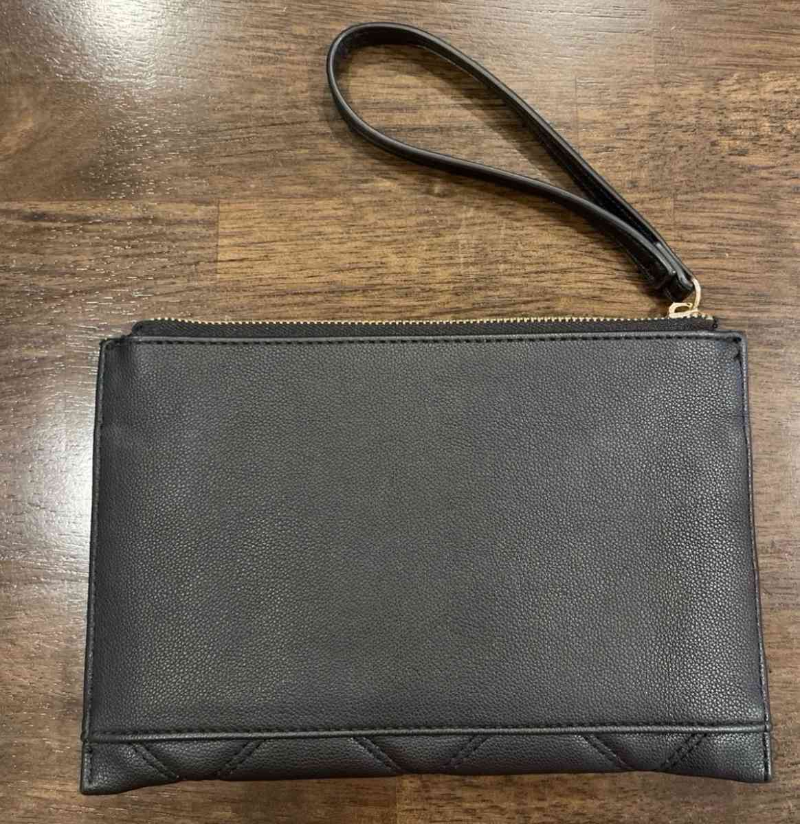 Wristlet - Glendale, Arizona - FleaMarketBay