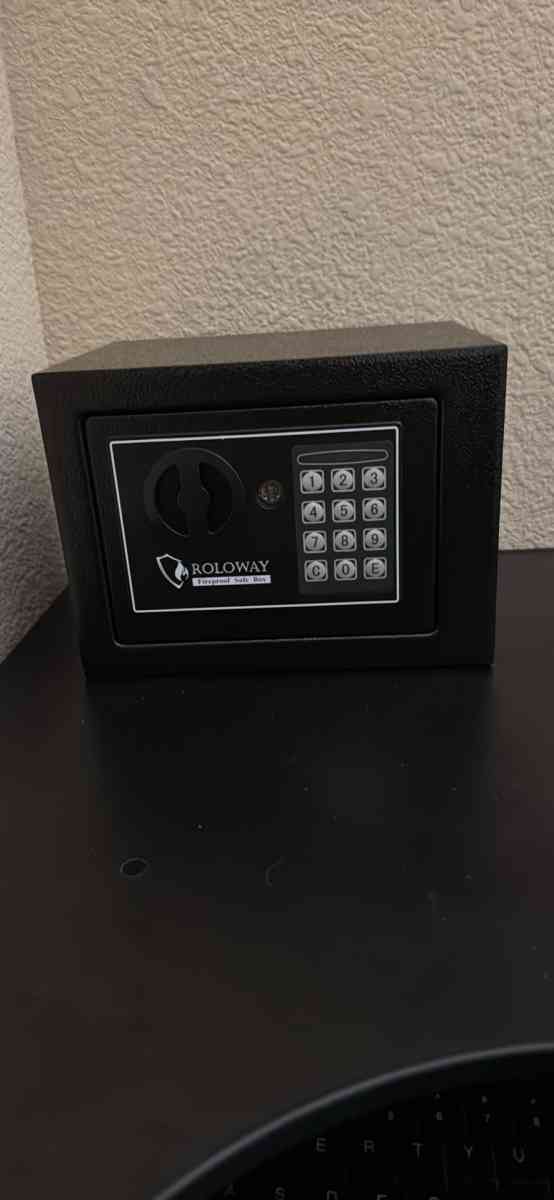 electronic safe - Oakland, California