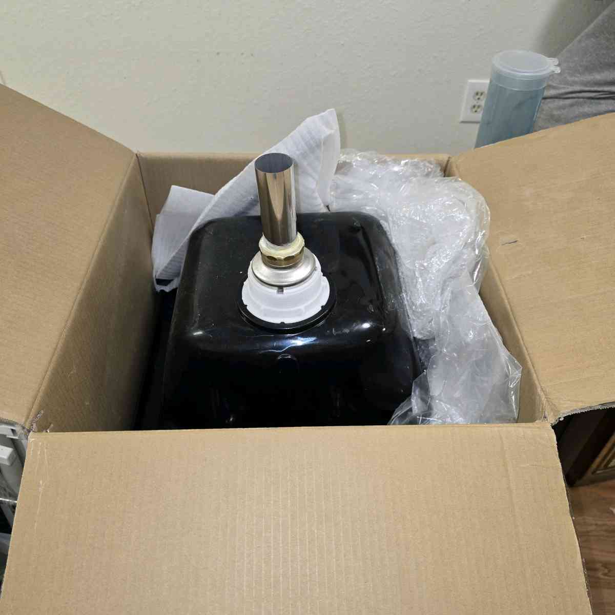 shampoo bowl - Tampa, Florida - FleaMarketBay