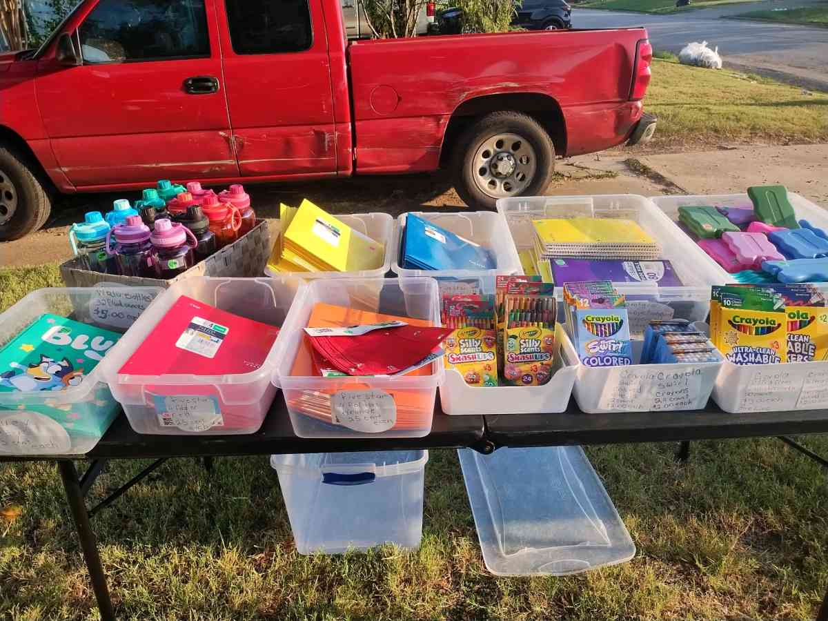 yard sale today and tomorrow - Grand Prairie, Texas - FleaMarketBay