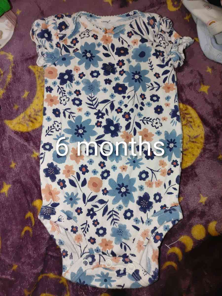 Carters infant girl onesies - Alachua, Florida - FleaMarketBay
