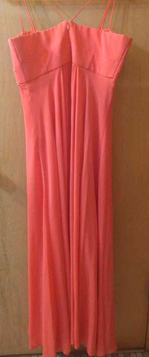 davids bridal coral stunning dress size 8 - Clarendon Hills, Illinois - FleaMarketBay