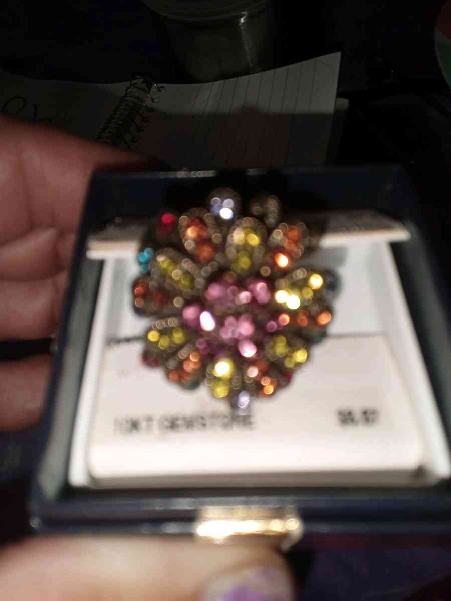 Cocktail ring sz8 - Atoka, Tennessee - FleaMarketBay