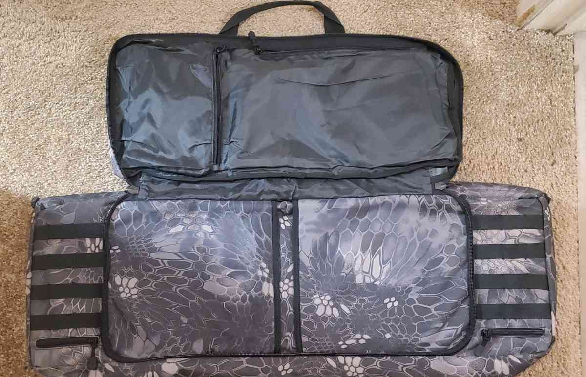 out door carrying bag - Kalamazoo, Michigan - FleaMarketBay