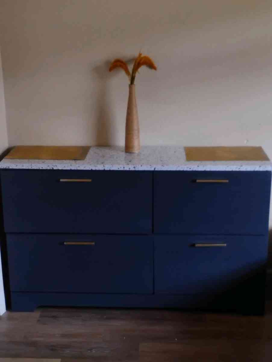 navy blue modern dresser - Bossier City, Louisiana - FleaMarketBay