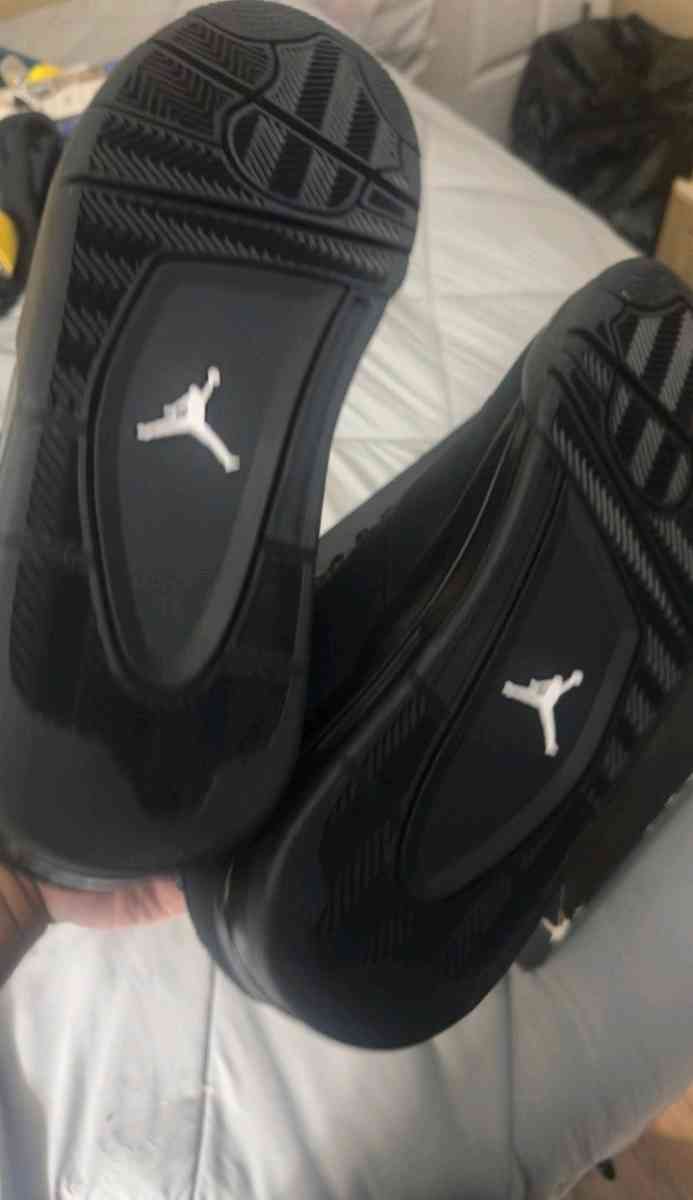 Jordan 4 retro black cats size 12 new - Orlando, Florida - FleaMarketBay