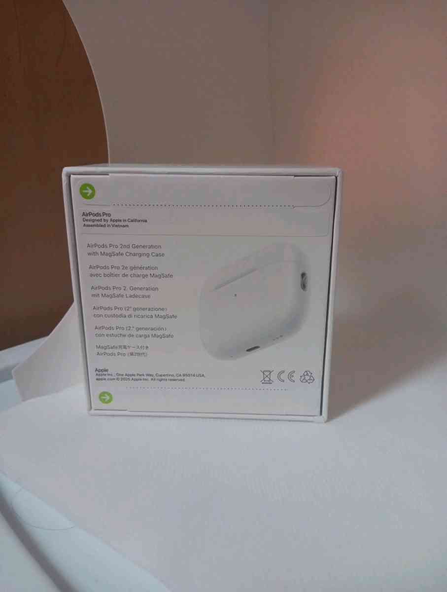 airpods 2nd gen pro - Passaic, New Jersey - FleaMarketBay