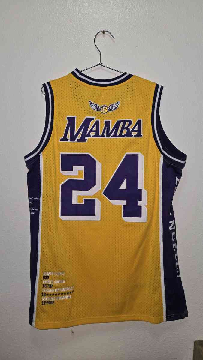 Headgear Mamba Jersey Size Medium - Los Angeles, California - FleaMarketBay