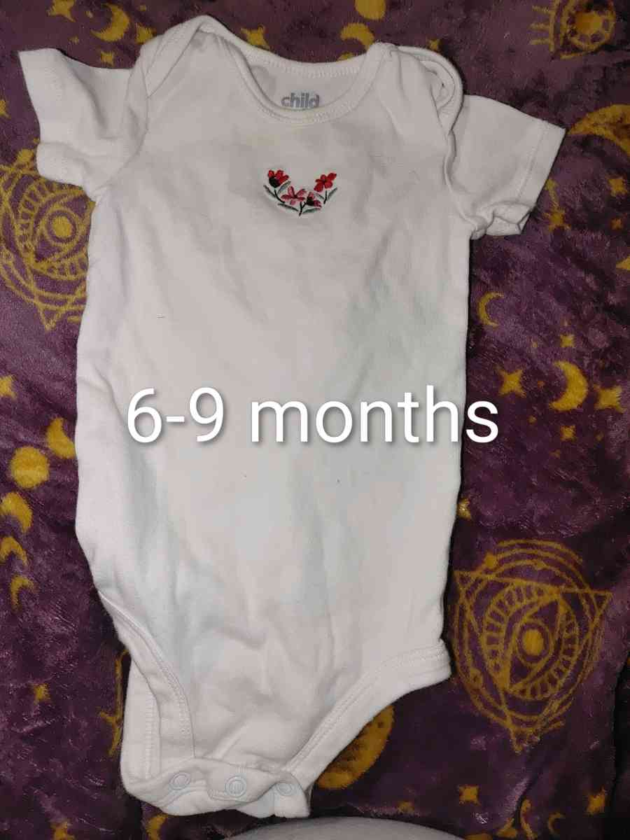 Carters infant girl onesies - Alachua, Florida