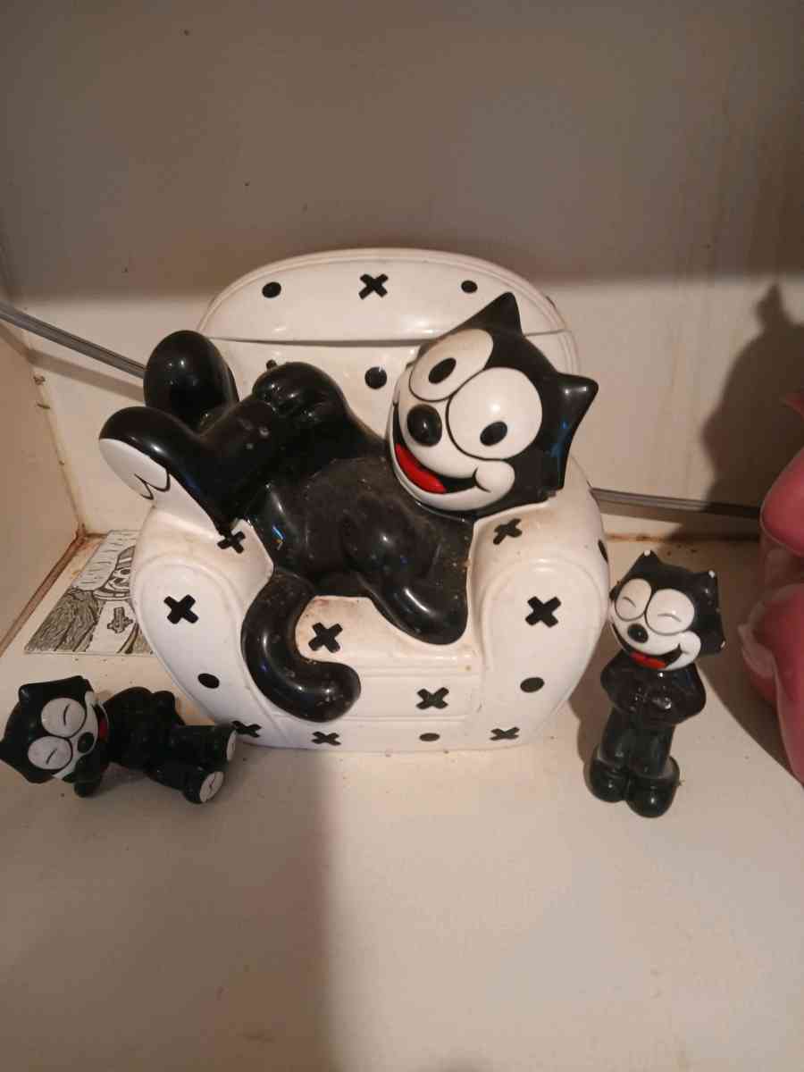 Felix the Cat Cookie Jar And salt and pepper shakers - Huntington Station, New York