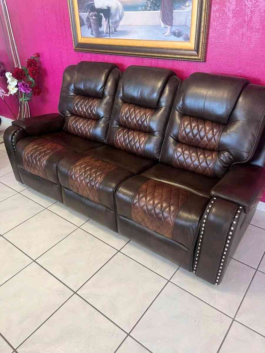 Juego de sala Sofa y Loveseat - Hialeah, Florida