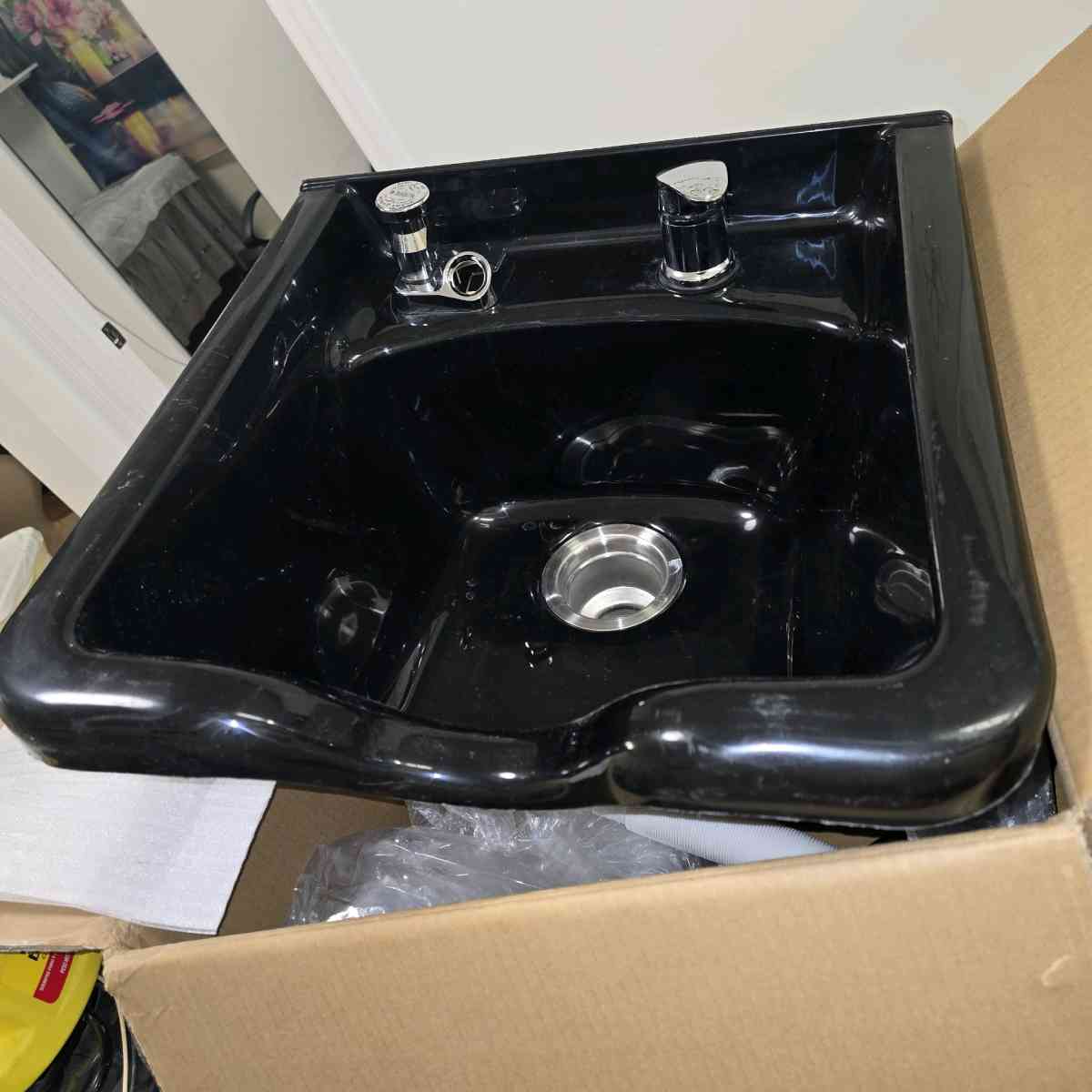 shampoo bowl - Tampa, Florida - FleaMarketBay