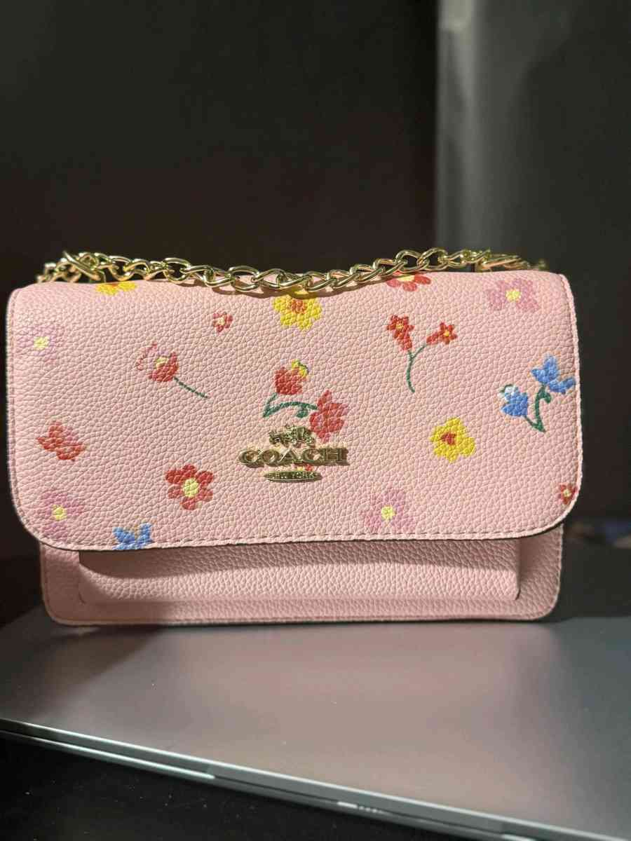 Hermosas carteras - Stockton, California - FleaMarketBay