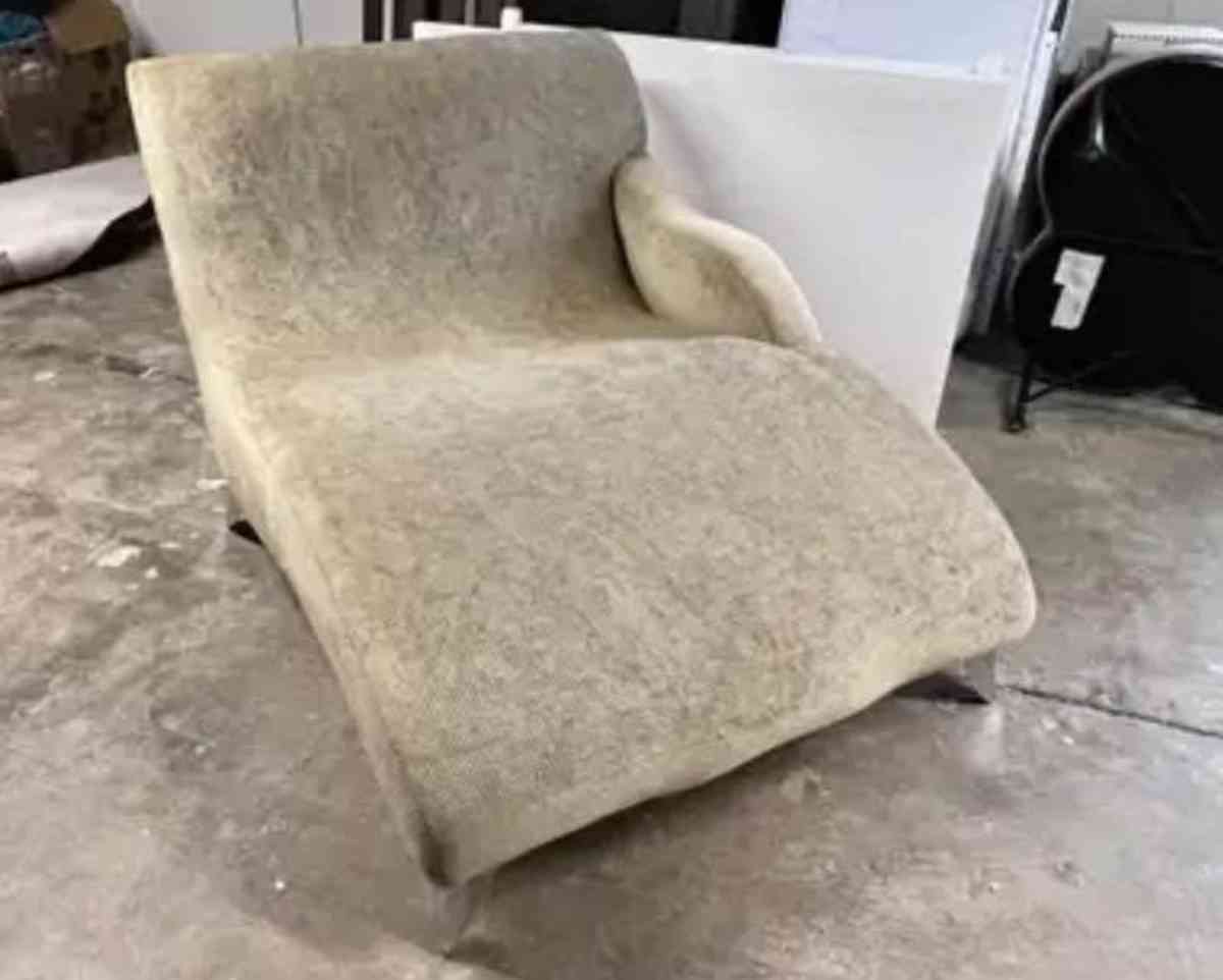 Double Wide Chenille Modern Curved Chaise Lounge - Tempe, Arizona - FleaMarketBay