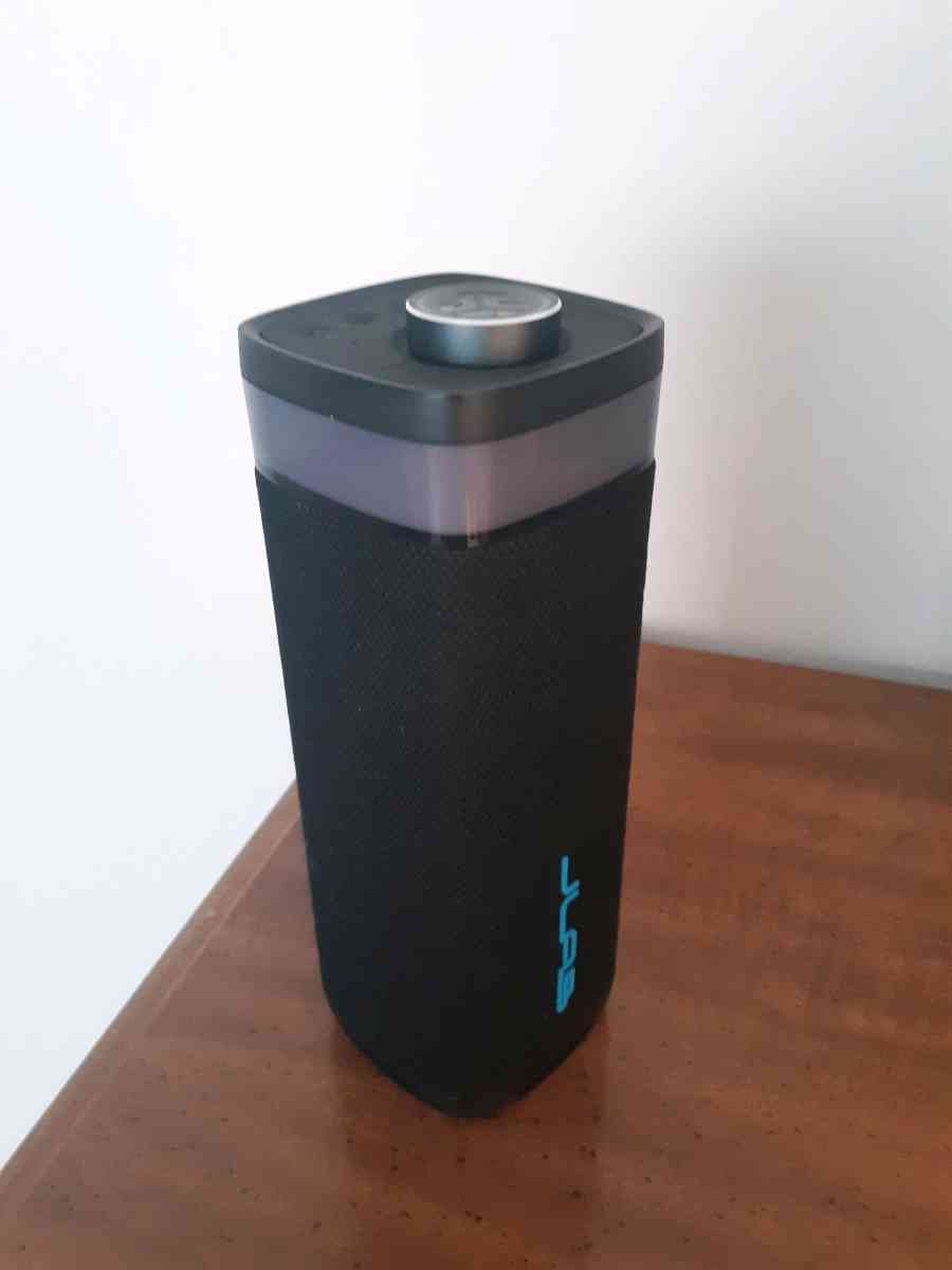 Bluetooth portable speaker - Wilmington, North Carolina - FleaMarketBay