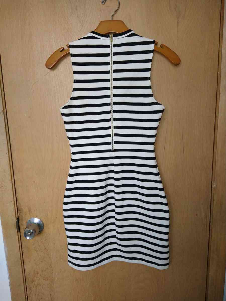 This Express Black  White Striped Bodycon Dress in size 0 is - Clarendon Hills, Illinois - FleaMarketBay