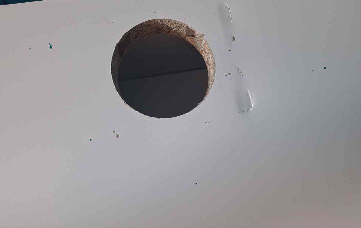 white desk - Pueblo, Colorado