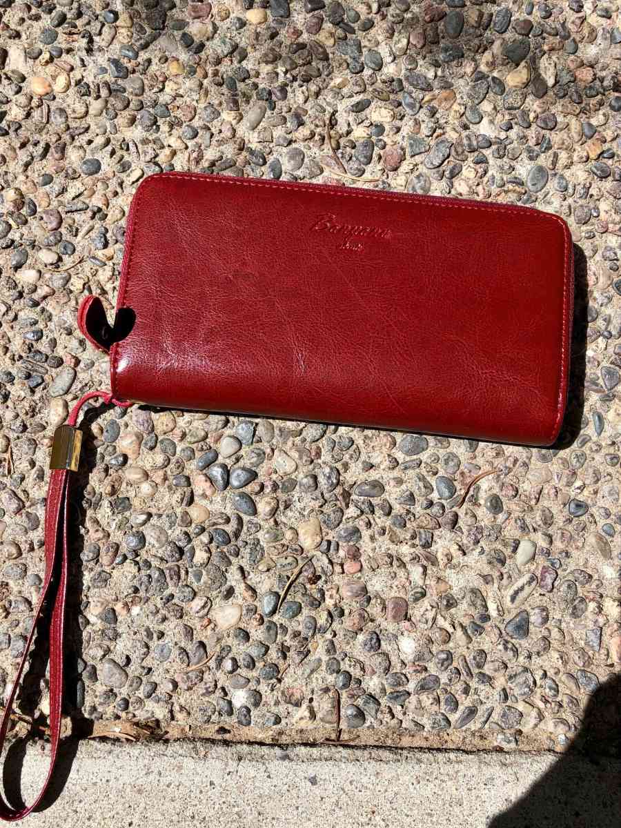 Ladies wallet - Albuquerque, New Mexico - FleaMarketBay