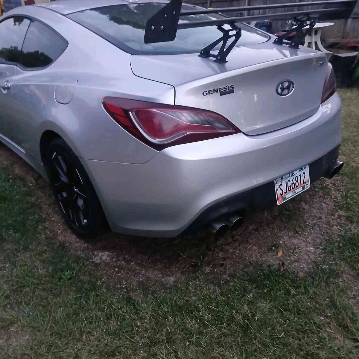 2013 hyundai genesis 20t coupe - Buford, Georgia - FleaMarketBay