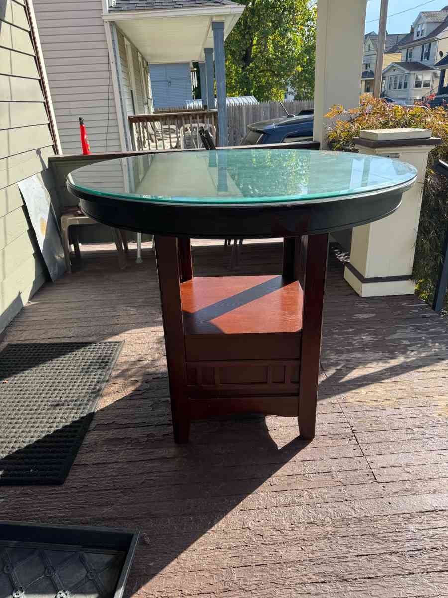 wooden high top table - Cleveland, Ohio - FleaMarketBay