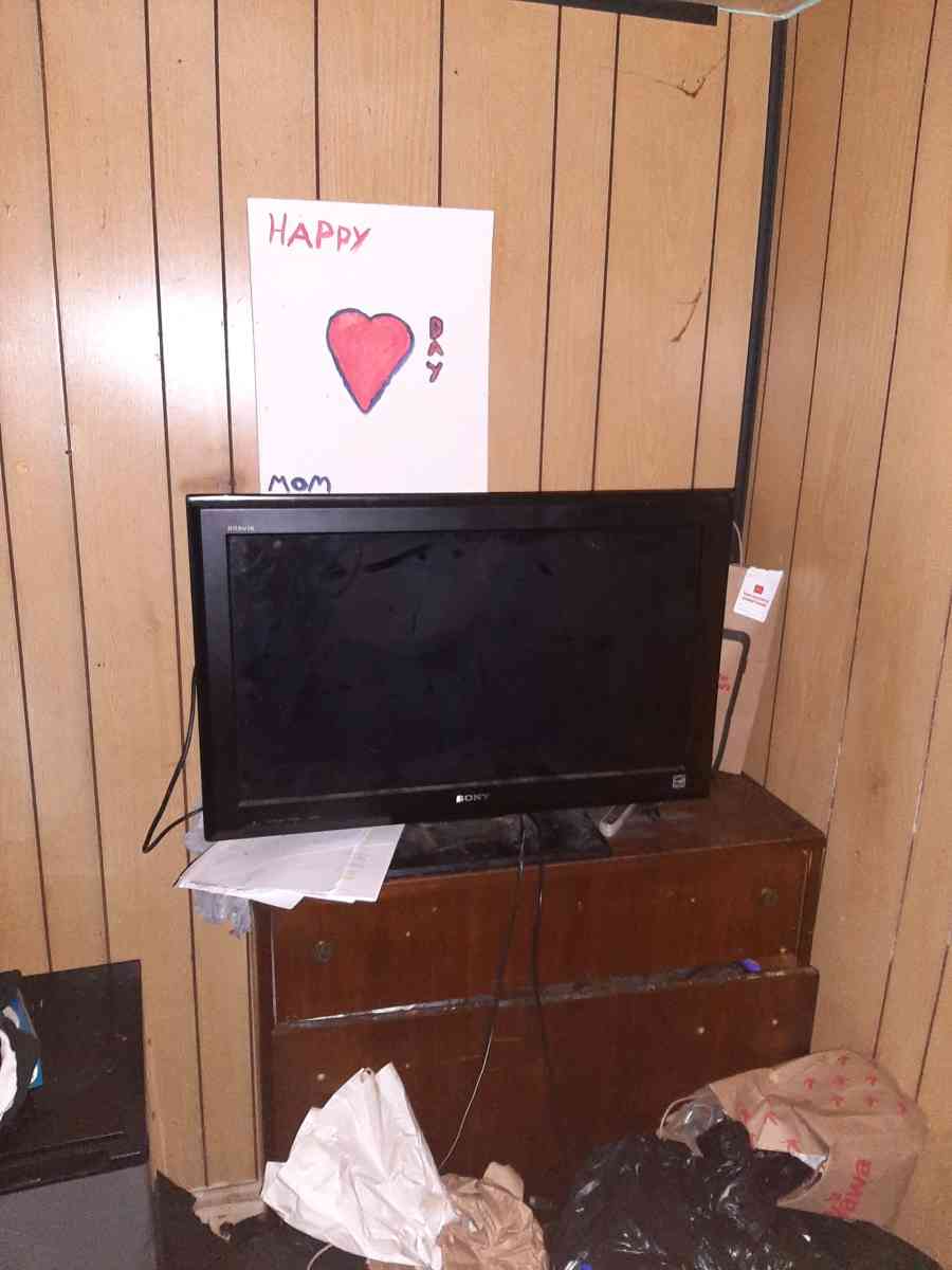 32 inch Sony Bravia tv - Wilmington, Delaware