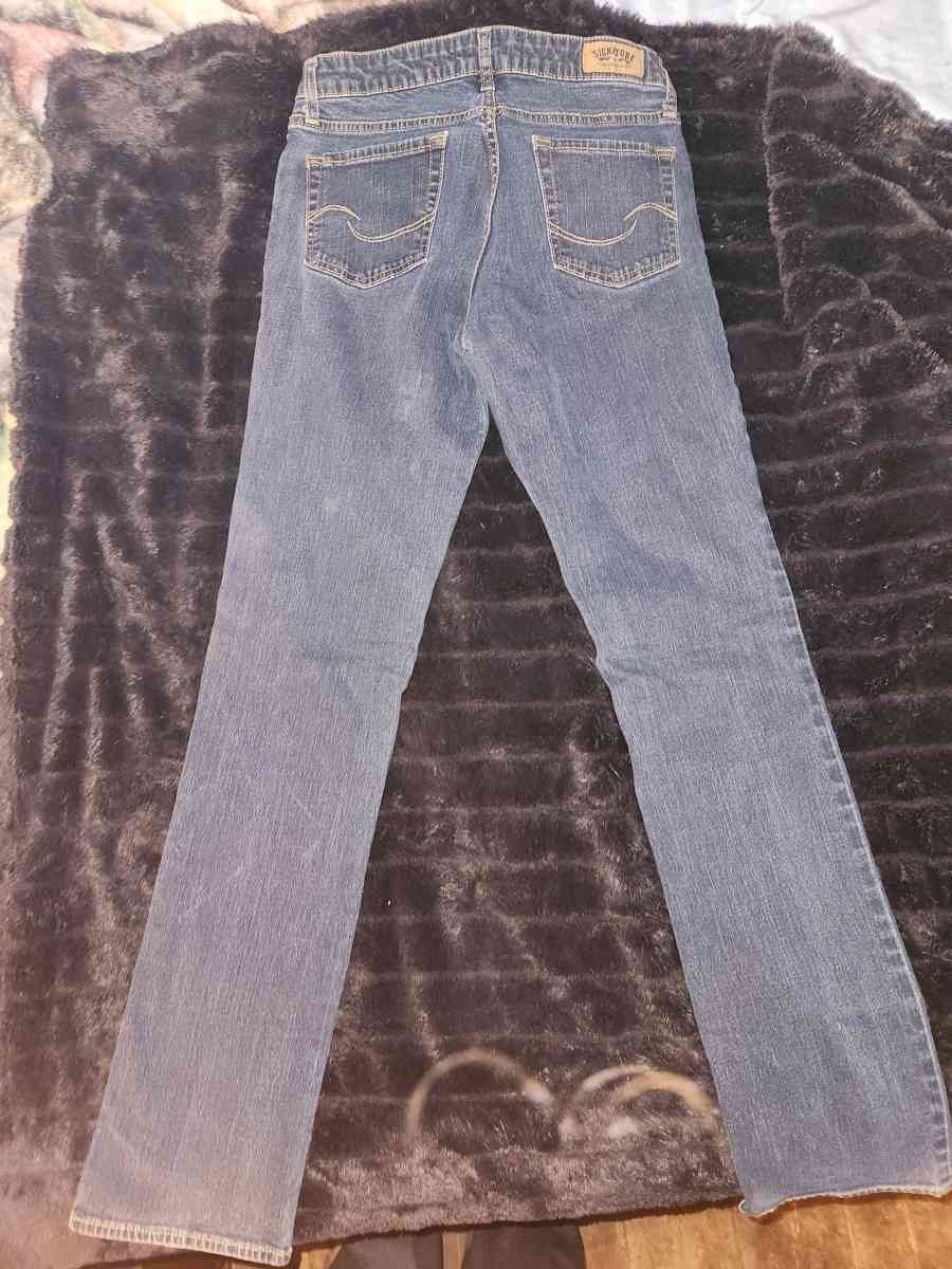 Womens Jeans - Stockland, Illinois - FleaMarketBay