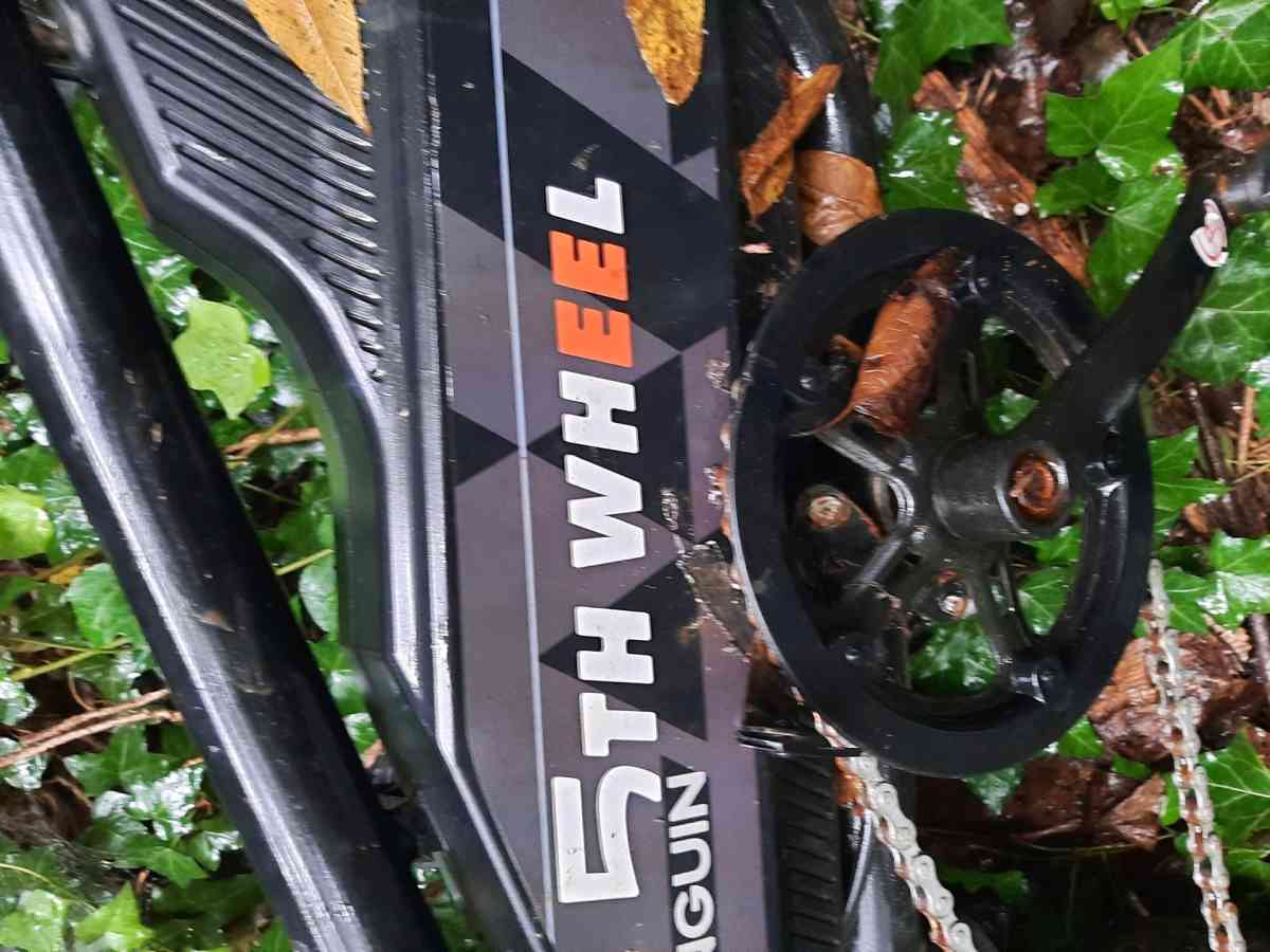 5th wheel electric scooter - Wilmington, Delaware - FleaMarketBay