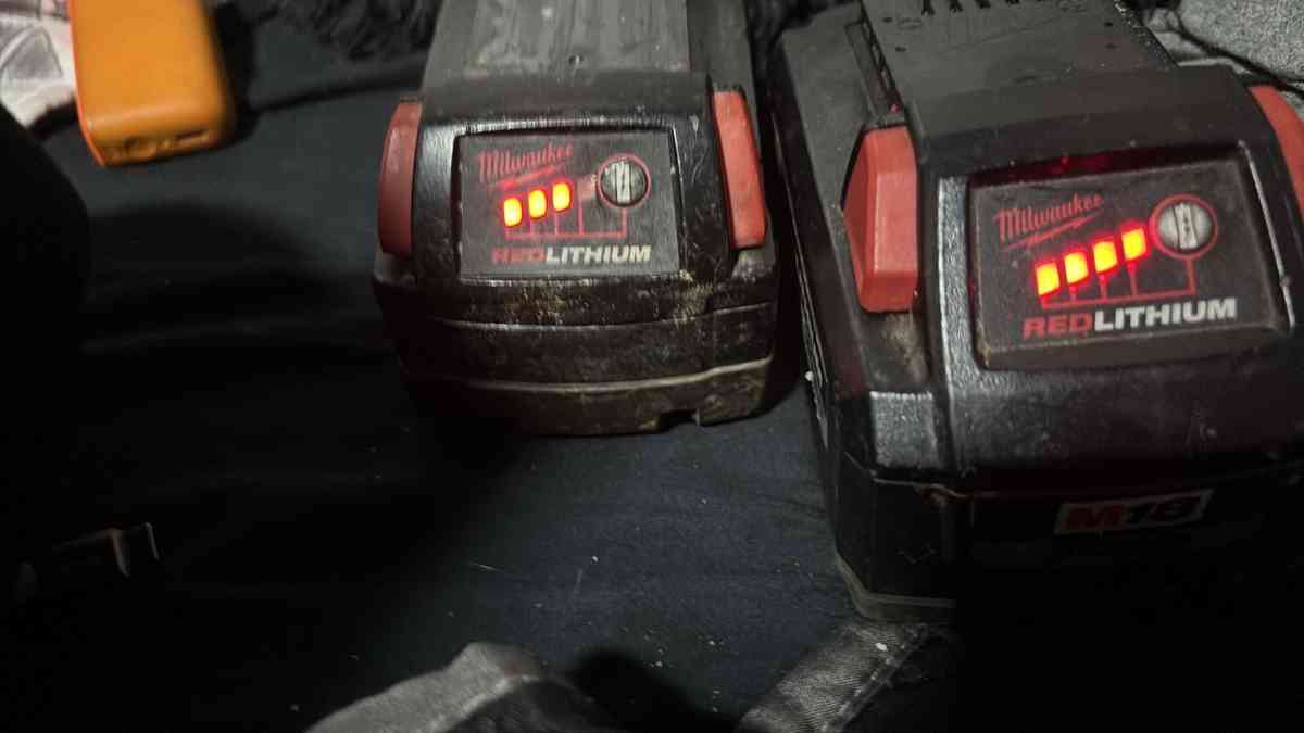 Milwaukee drill 18 V - Gaston, North Carolina - FleaMarketBay