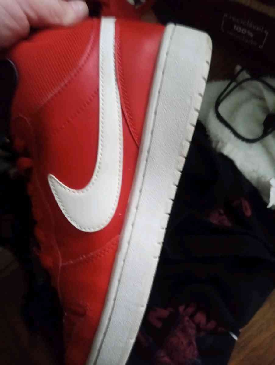 Nike Air Force 1 mid utility high tops black and red - Folcroft, Pennsylvania - FleaMarketBay