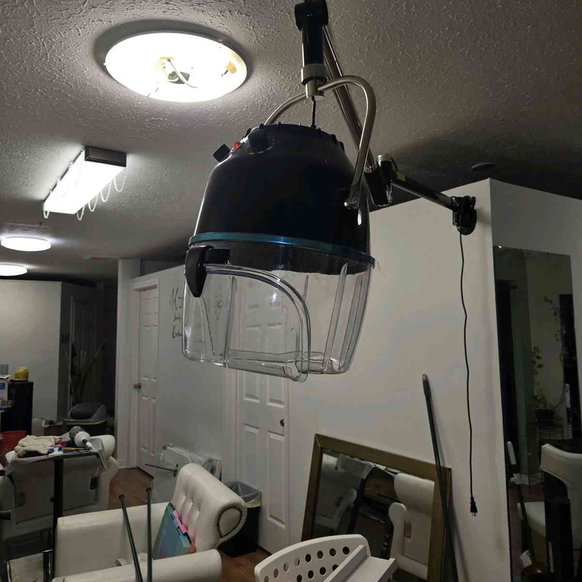 Wall mount hair dryer - Tampa, Florida - FleaMarketBay