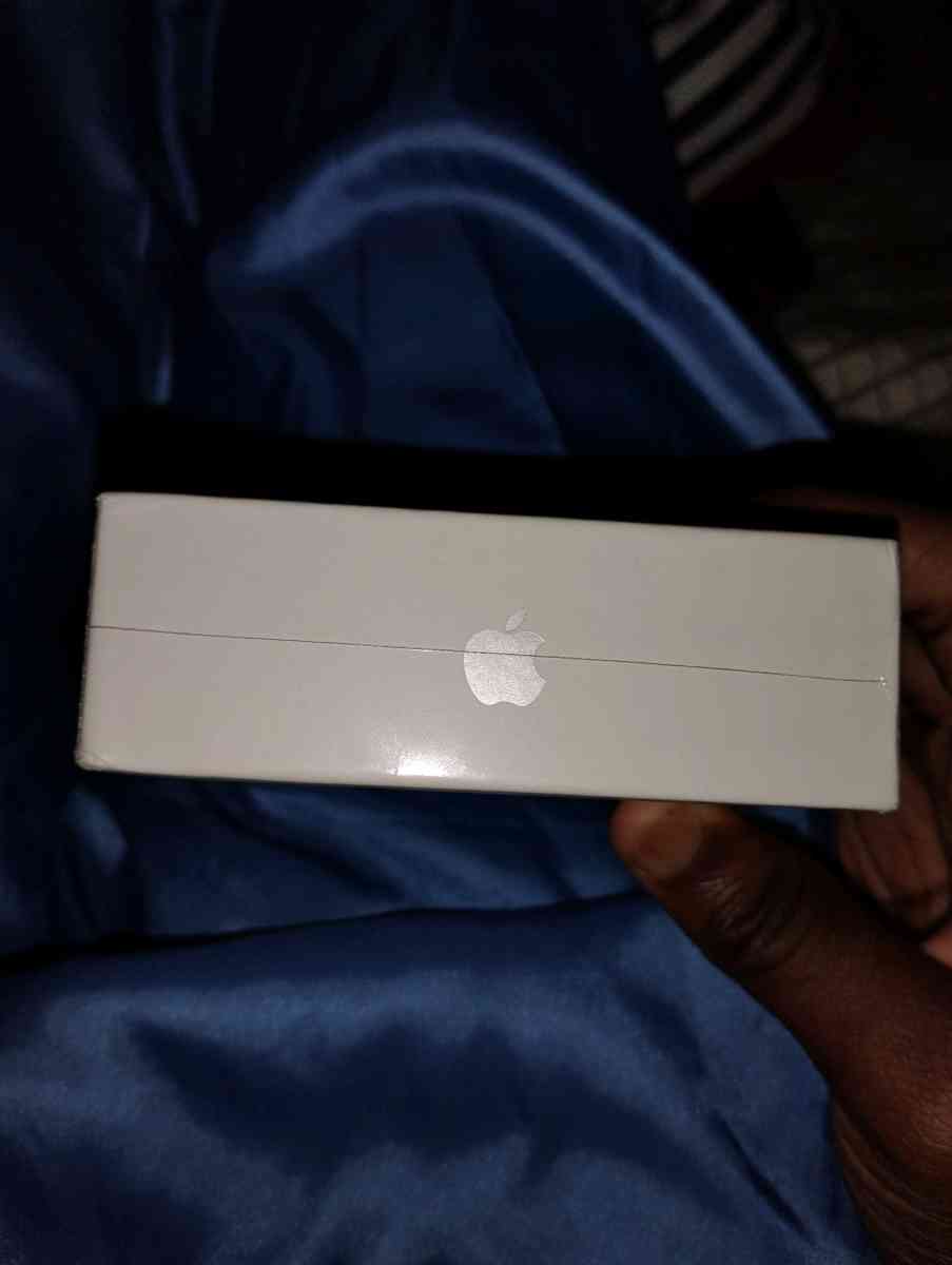 airpods 1st Gen - New York, New York - FleaMarketBay