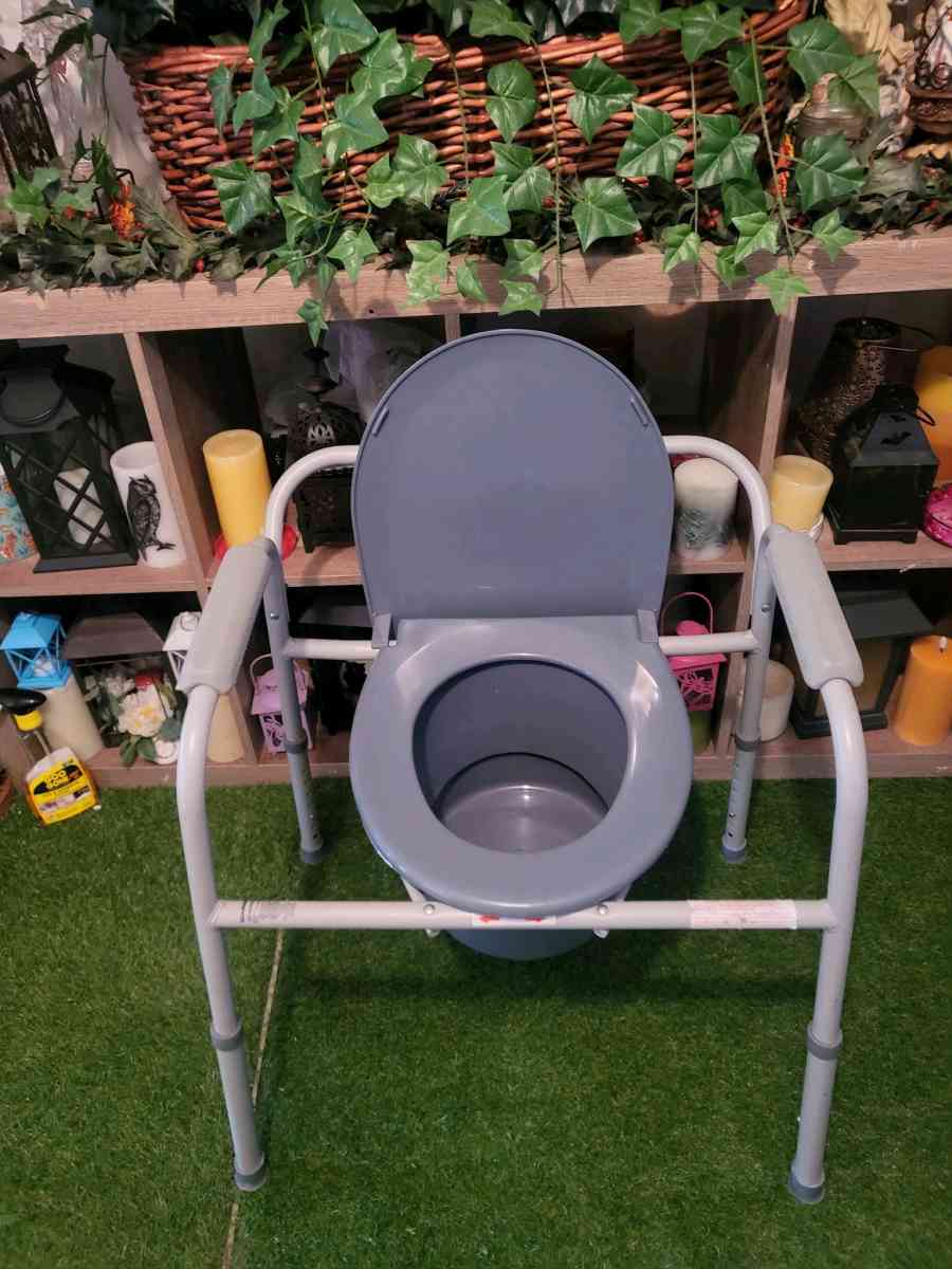 bedside commode - Corpus Christi, Texas