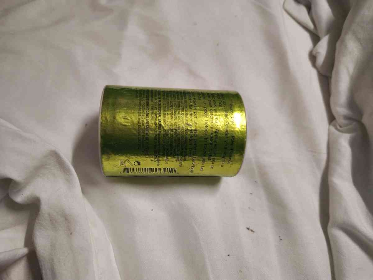 bedhead loose face powder light - Dallas, Texas - FleaMarketBay