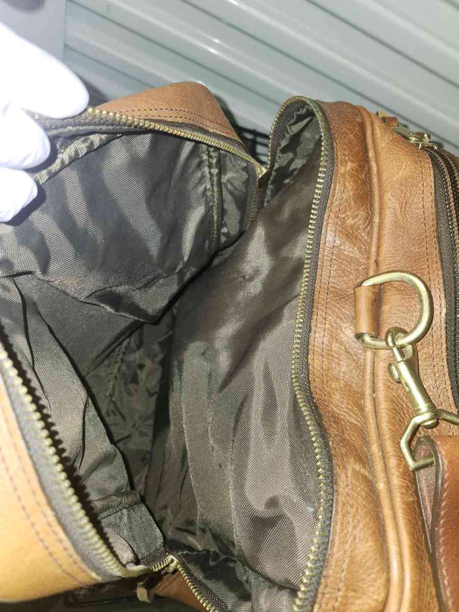 Orvis leather duffle bag - Baton Rouge, Louisiana - FleaMarketBay