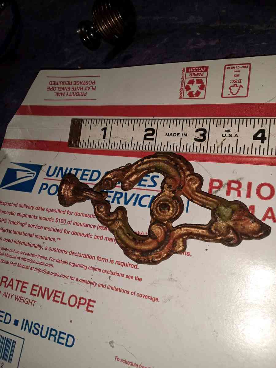 1 large drawer pull - Atoka, Tennessee - FleaMarketBay