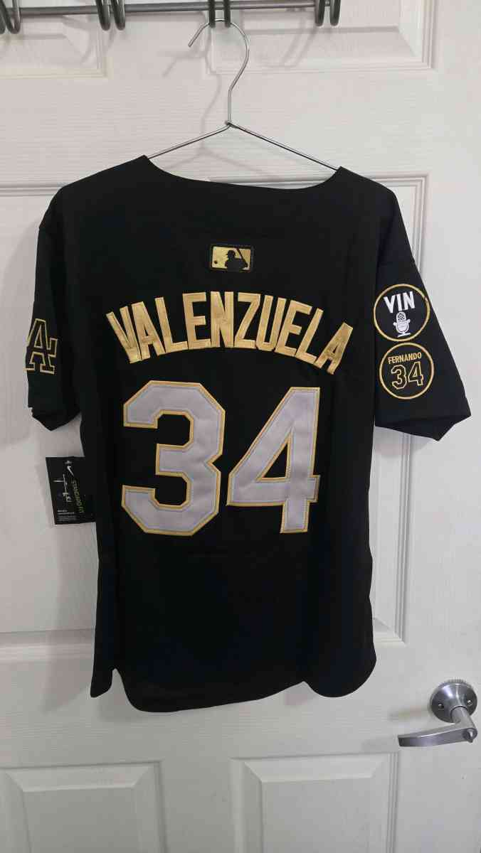 Nike Dodgers valenzuela jersey - Los Angeles, California - FleaMarketBay