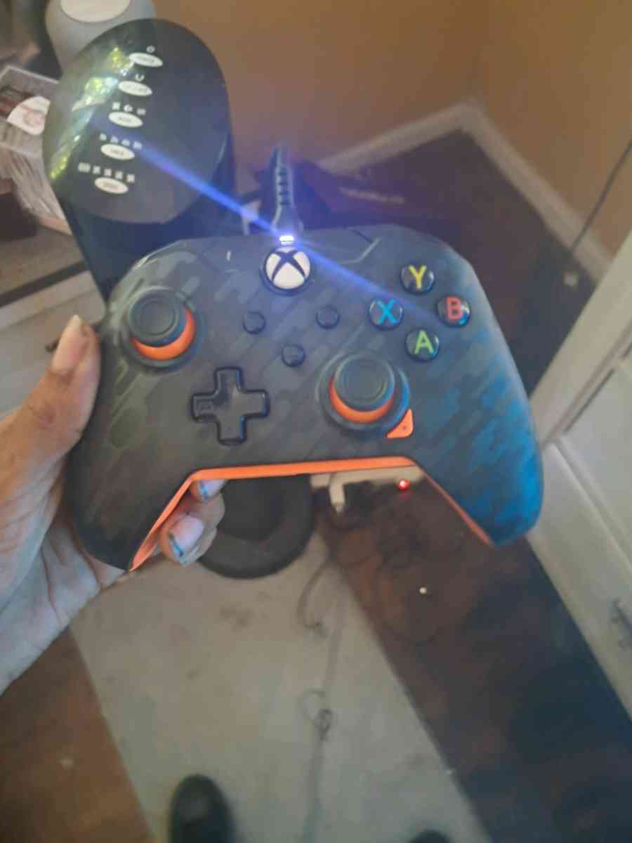 Xbox One s - Adelanto, California - FleaMarketBay