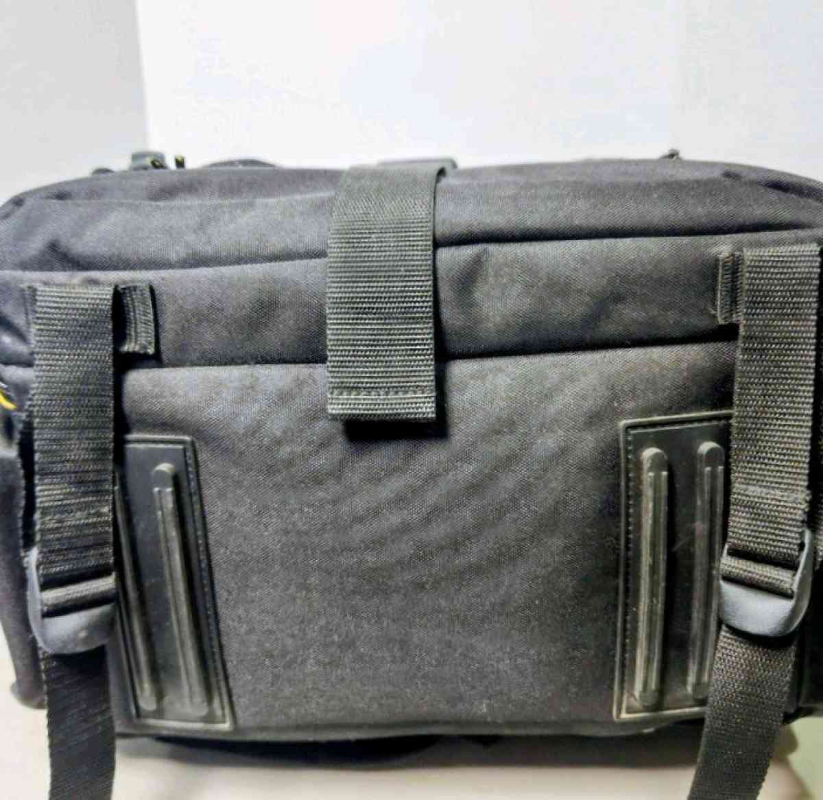 Ape Case ACPRO2000 Professional DSLR Camera Backpack  Secure - Federal Way, Washington - FleaMarketBay