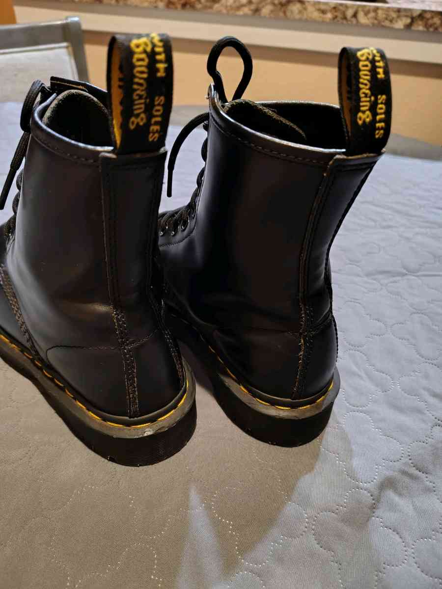 Dr Martens Jadon leather boots  Size 6 - Castle Rock, Washington - FleaMarketBay