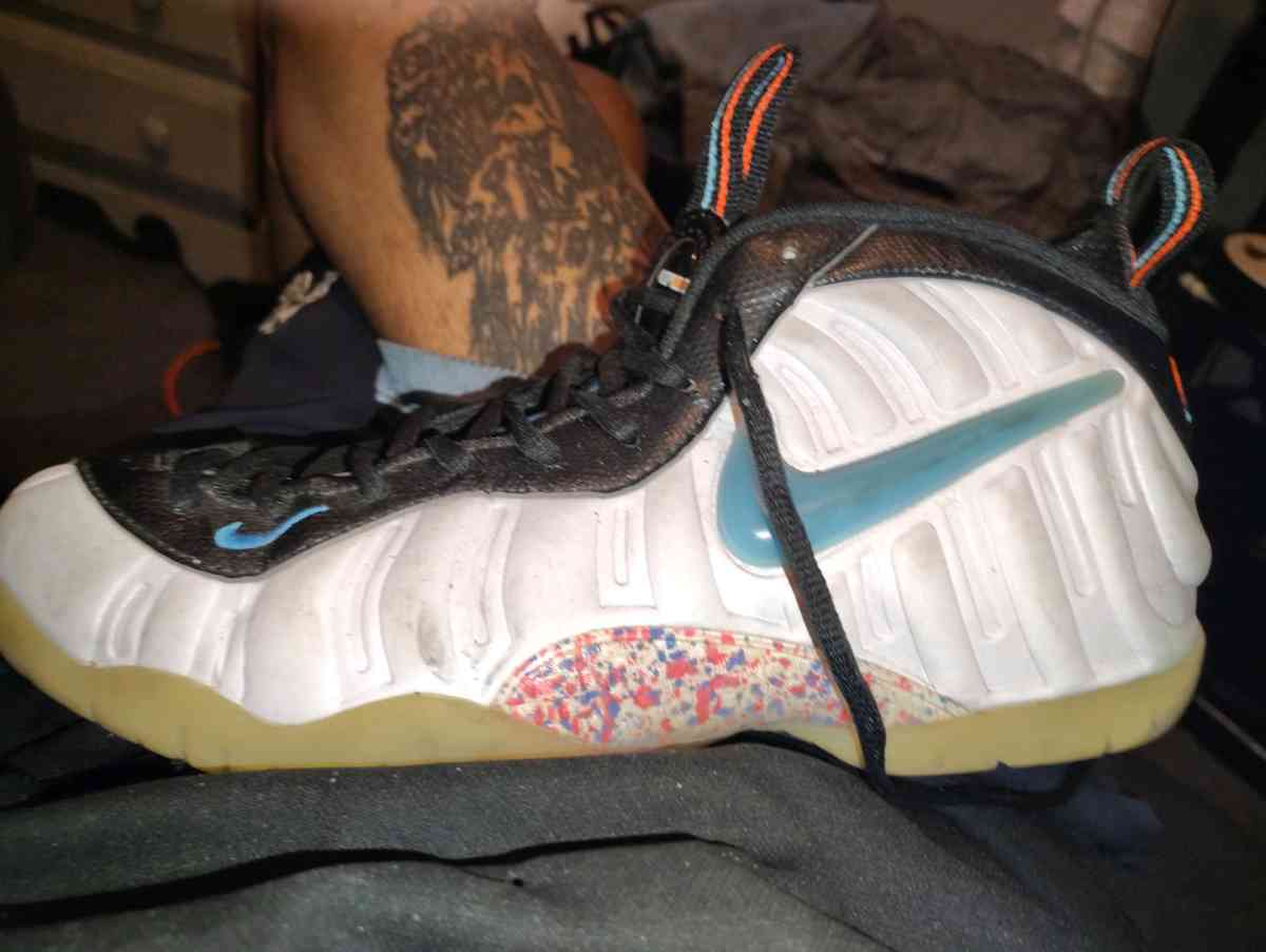 Foamposites size 11 mens great condition - San Antonio, Texas