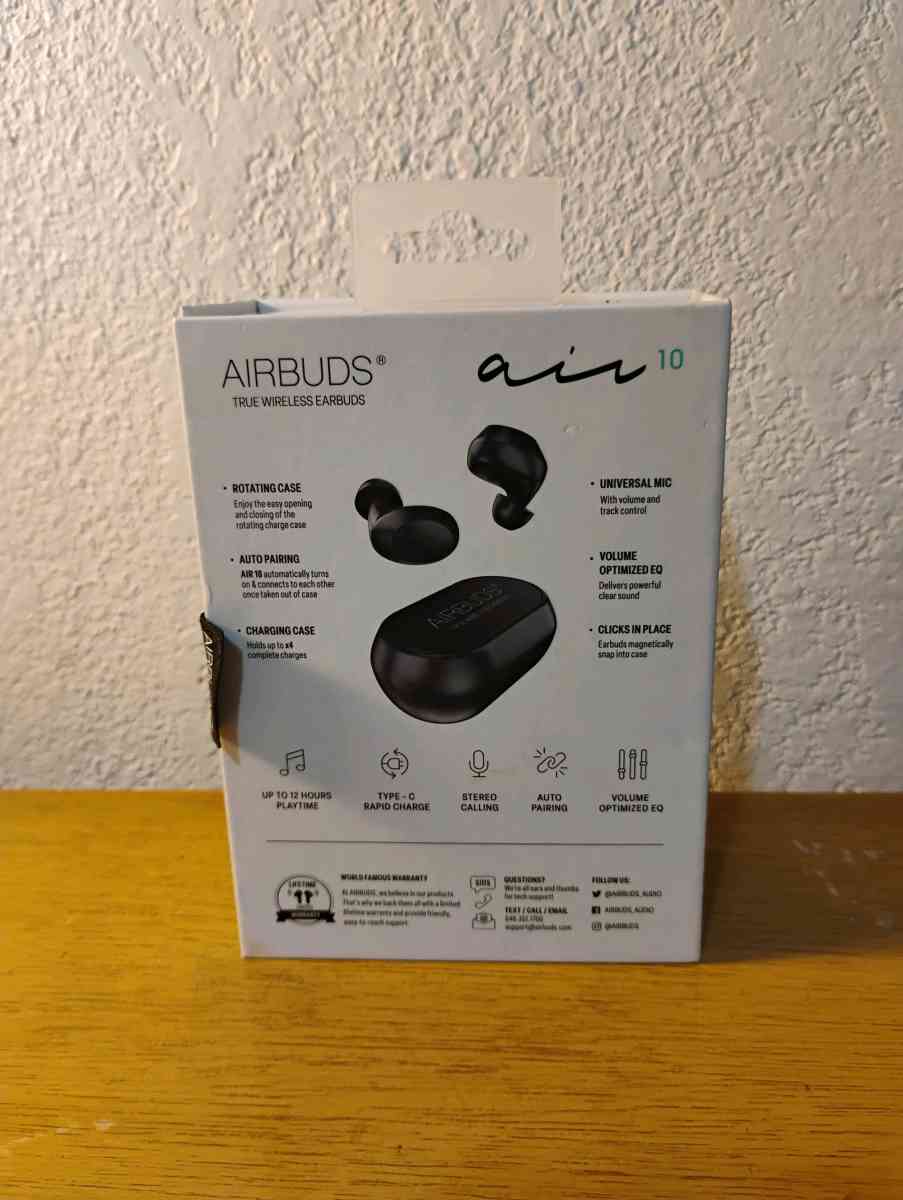 Air Max 10 Earbuds - Iowa City, Iowa - FleaMarketBay