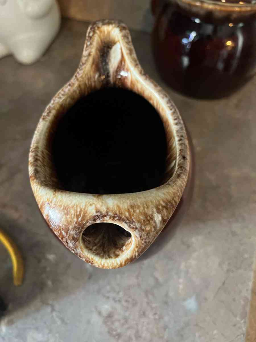 vintage Hull pottery USA - Mims, Florida - FleaMarketBay