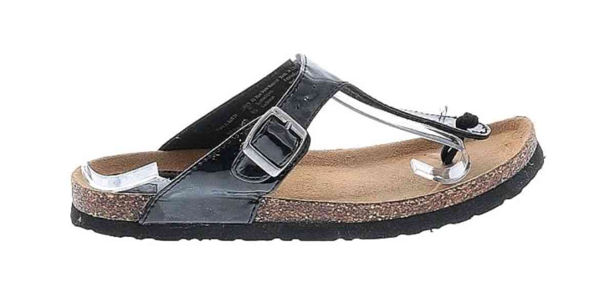 Womans Black Sandal - Myrtle Creek, Oregon - FleaMarketBay