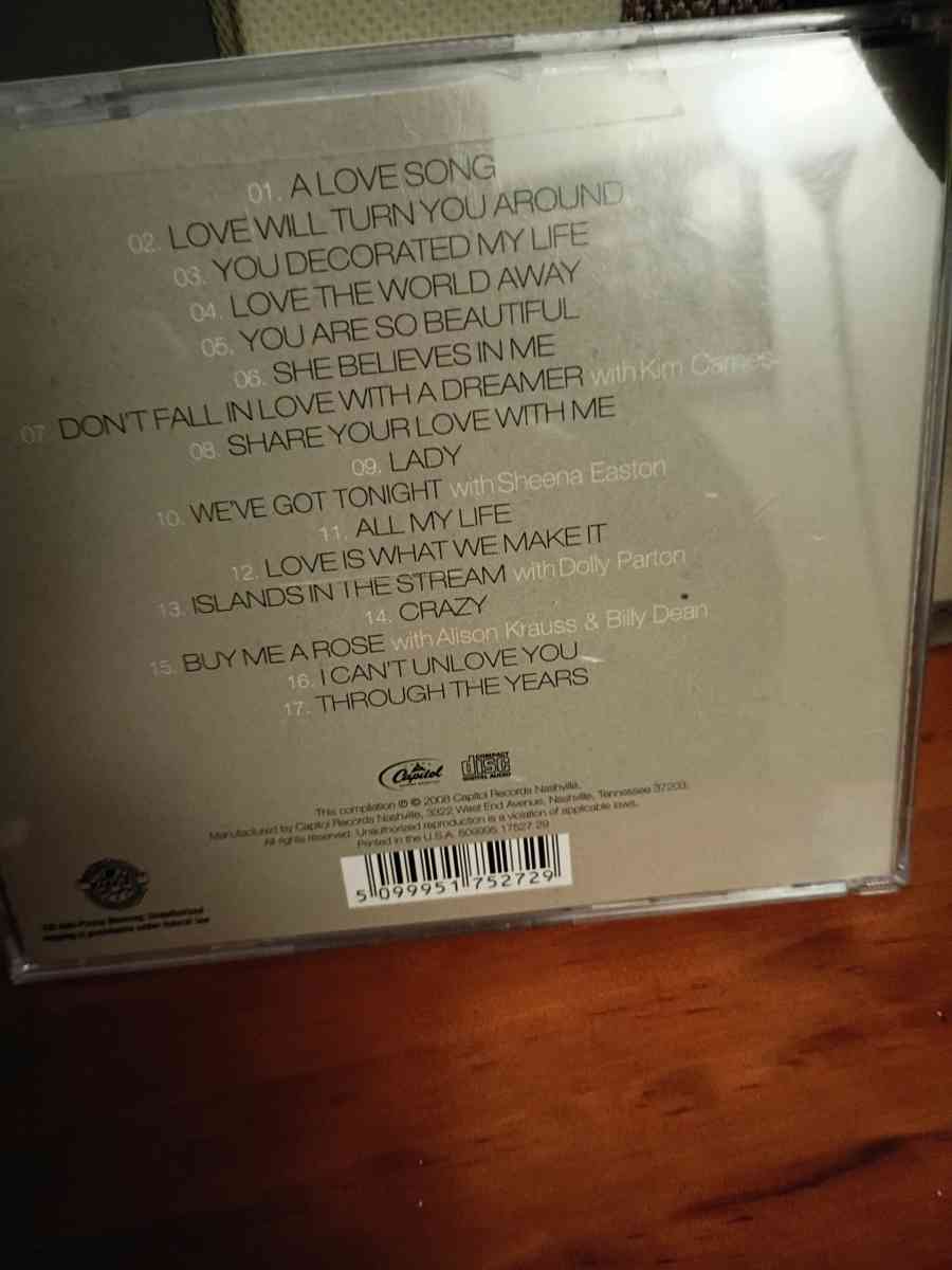 41 Country Classic Cassettes and 2 Kenny Rogers Cds - Bellevue, Kentucky - FleaMarketBay