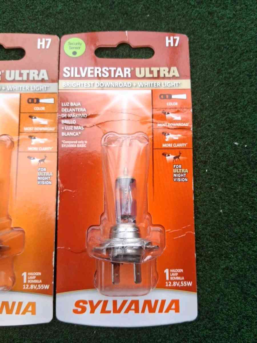 SILVERSTAR ULTRABRIGHTEST DOWNROAD  WHITER LIGHTH7 H7 - Clinton Township, Michigan - FleaMarketBay