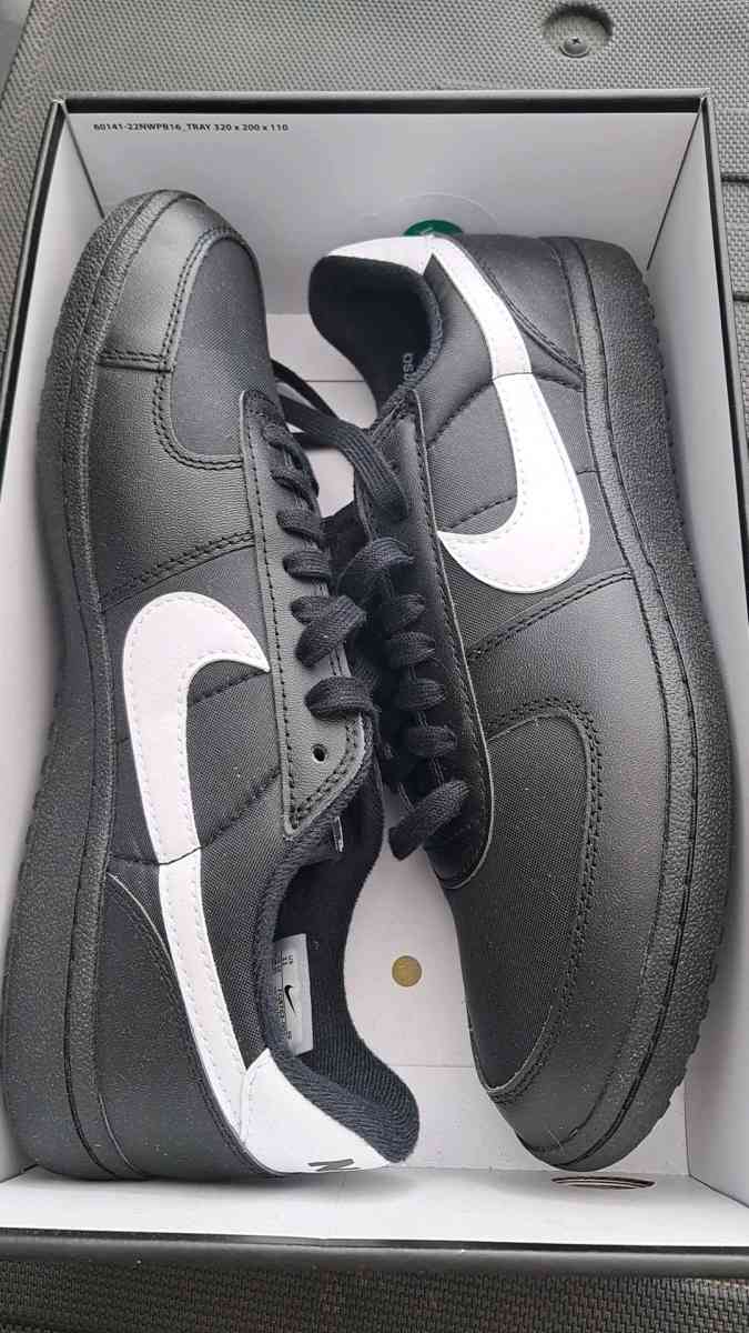 selling nike generals size 11 mens trying to get 50 dollars - Frederick, Maryland - FleaMarketBay