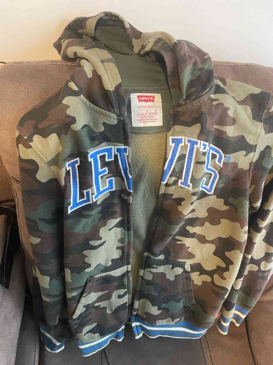Nike and Levis Jacket - Charlotte, North Carolina - FleaMarketBay