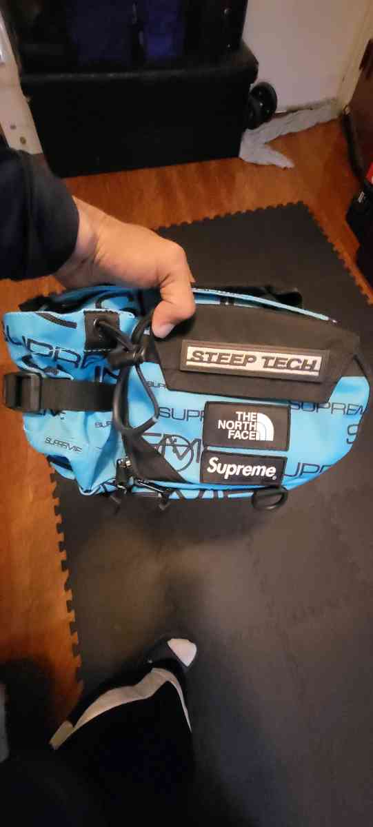 north face steep tech waist bag - Brooklyn, New York - FleaMarketBay