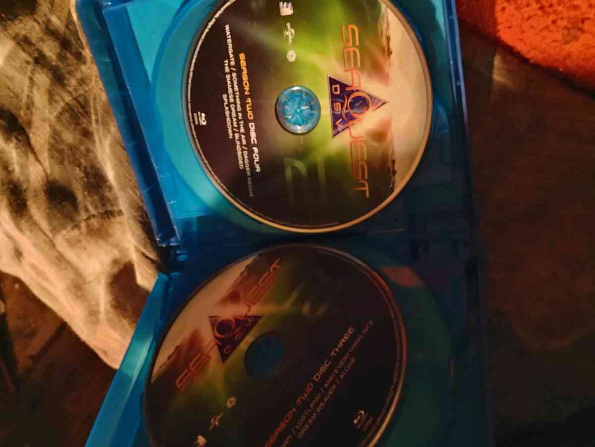 the complete series of seaQuest and its Bluray - Uxbridge, Massachusetts - FleaMarketBay