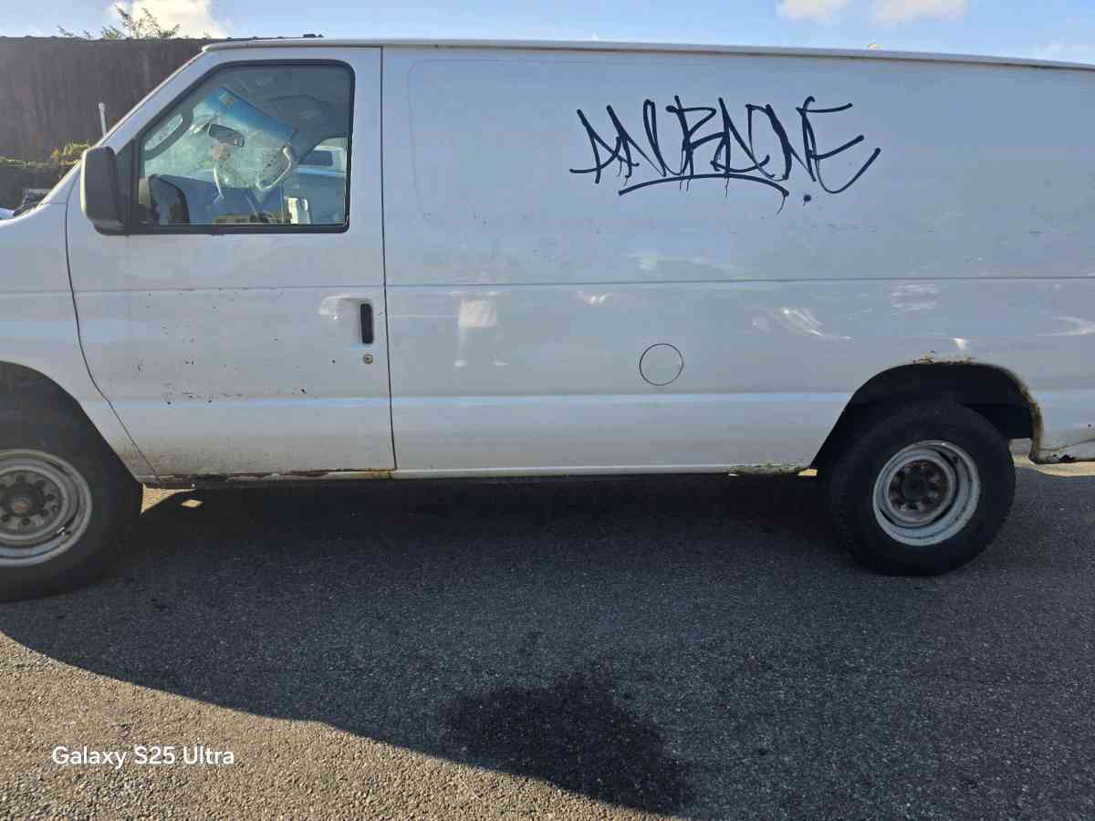 van Ford 1500 - Brooklyn, New York - FleaMarketBay